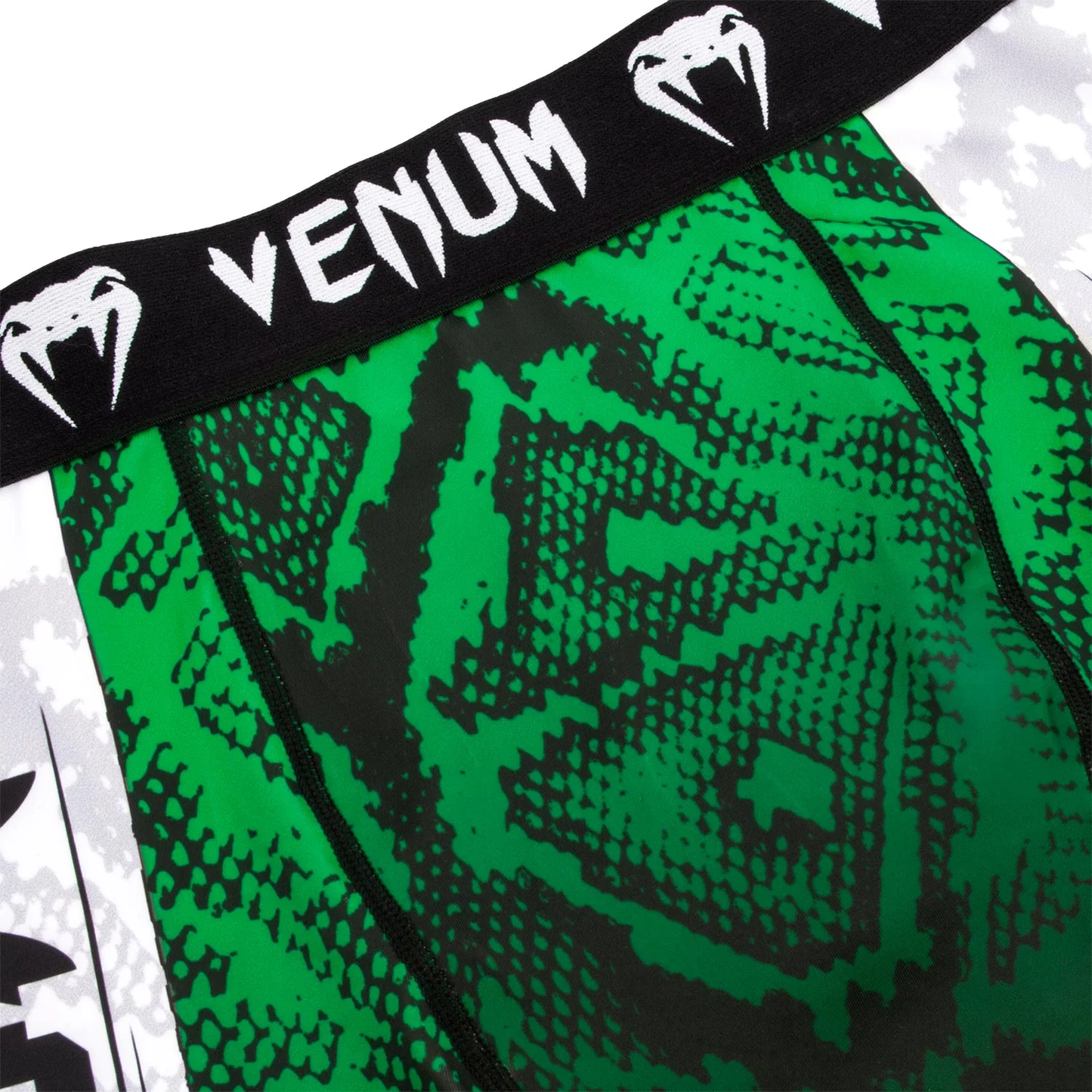 Venum professional Nogi MMA shorts | מכנס ונום נוגי קצר אמזוניה ירוק